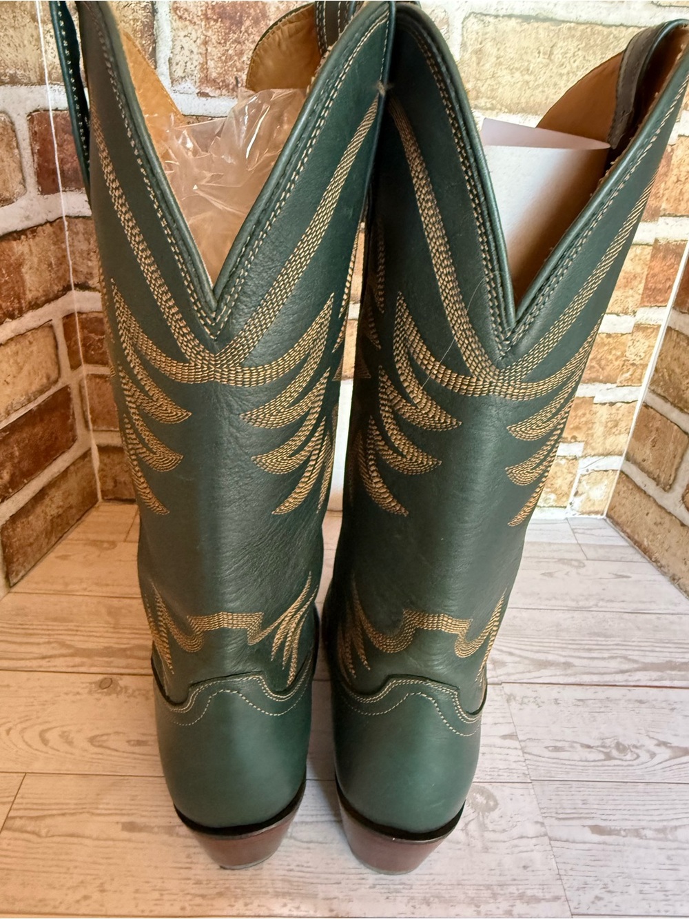 Tecovas Teal Green Embroidered Leather Heeled Cowboy Boots - Picture 3 of 7